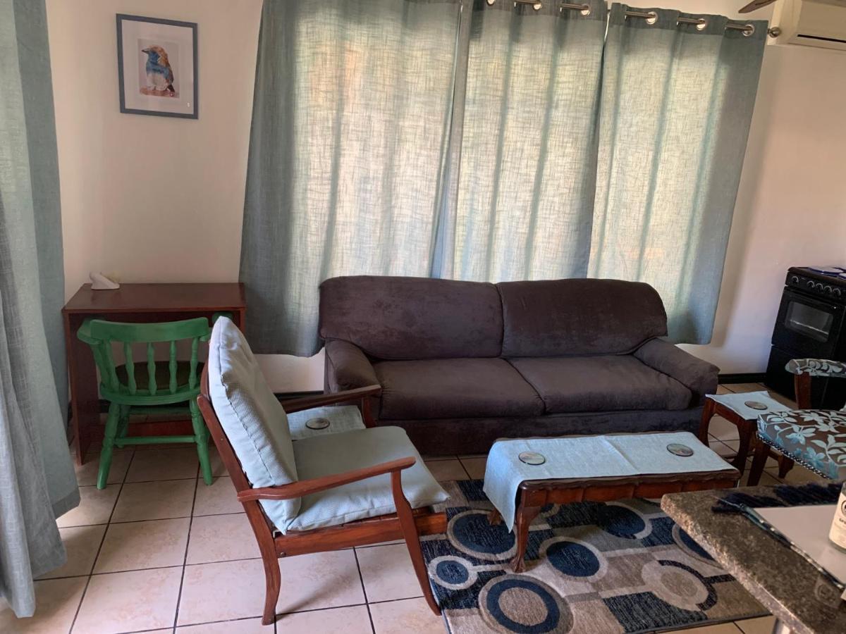 Plum Cottage Mbombela Bagian luar foto